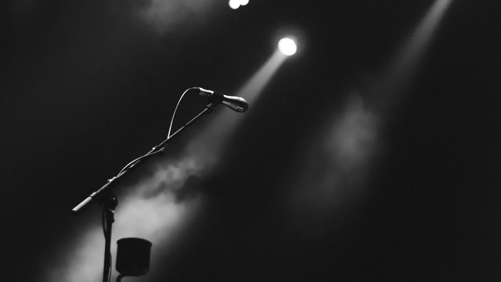 Christopher Macarthur-Boyd: Howling at the Moon - Kirkcaldy at Adam Smith Theatre