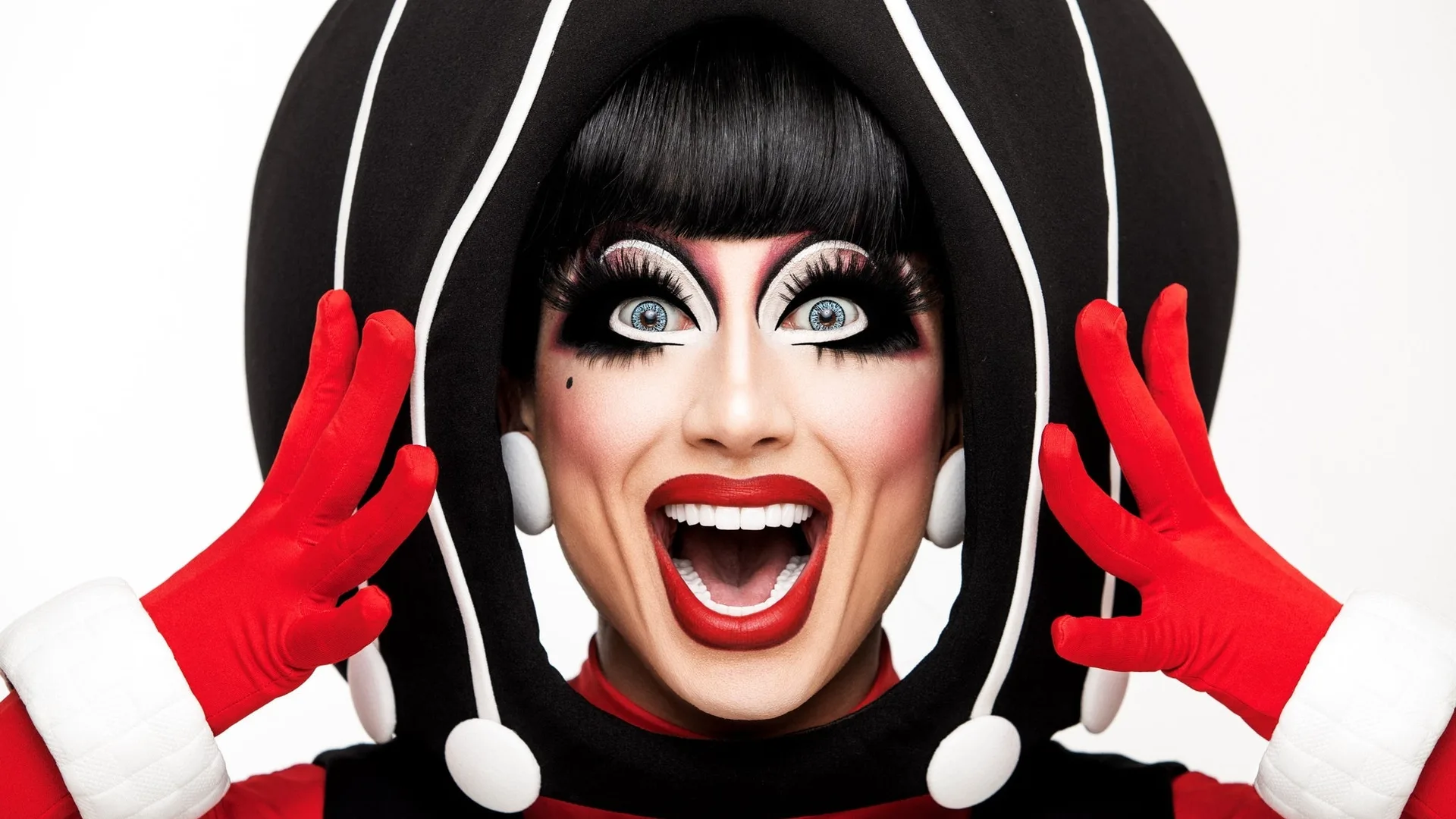 Bianca Del Rio at Sheffield City Hall Oval Hall