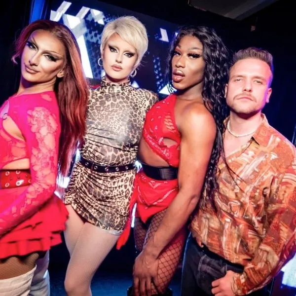 Queen B Bottomless Drag Brunch