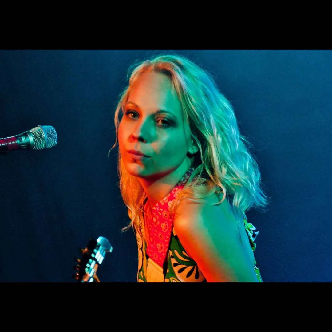 Chantel McGregor at The Greystones