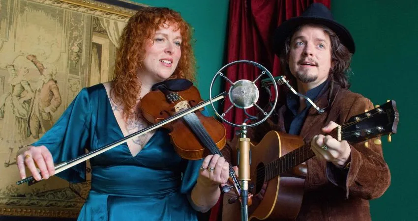 An evening with A Different Thread at Cafe No9 (the first of two back to back shows) at Cafe No9