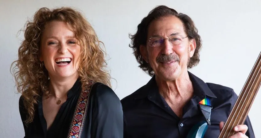 An evening with Alice Howe & Freebo at Cafe No9 (the second of two back to back shows) at Cafe No9