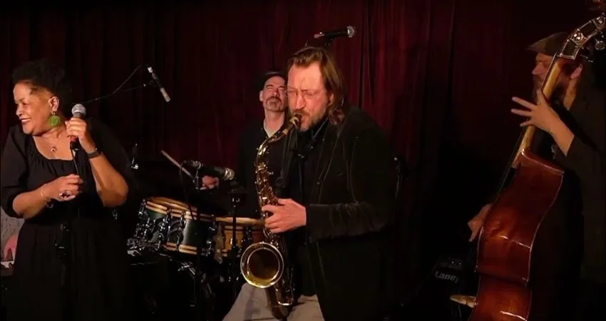 Bee Ororo at Green Note