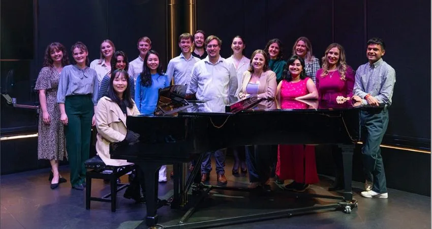 RNCM SONGSTERS and Jonathan Fisher (piano) at St Paul's Hall