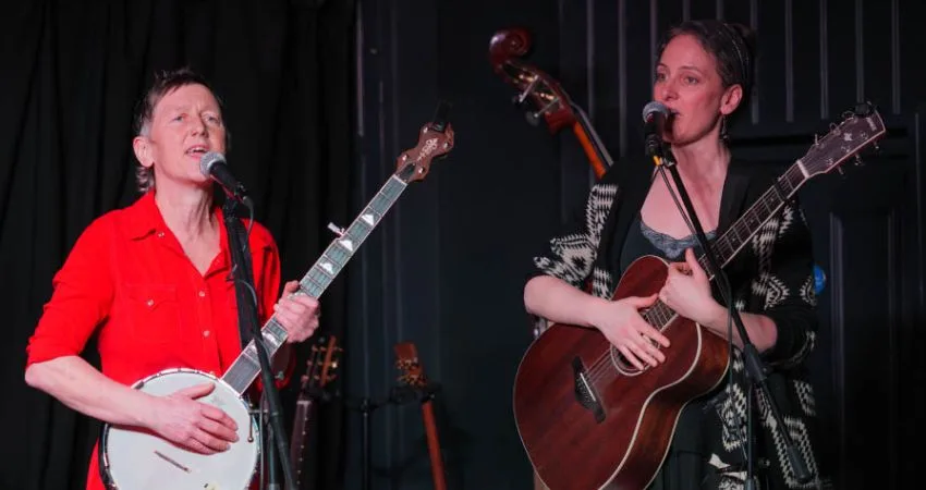 New Roots presents Lou & Leo at The Basement at Green Note