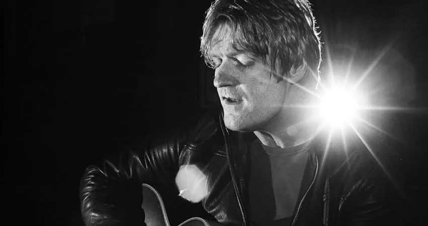 Loz Rabone – Rock, Pop & Indie Classics at Joe Joe Jims
