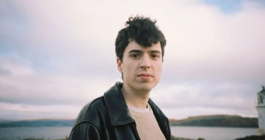 Lewis McLaughlin at Green Note