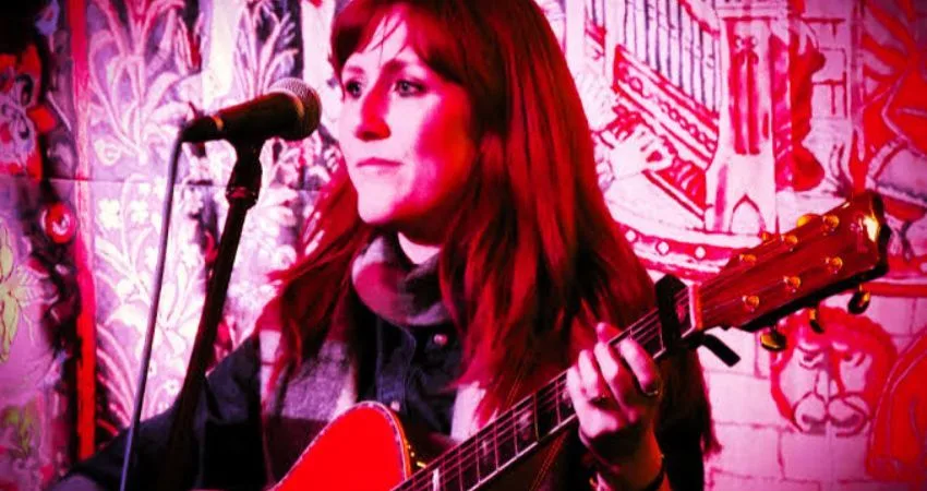 HOLLY TAYMAR at Black Swan Inn