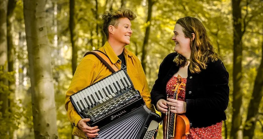 Jackie Oates & Belinda O'Hooley at The Square Tower