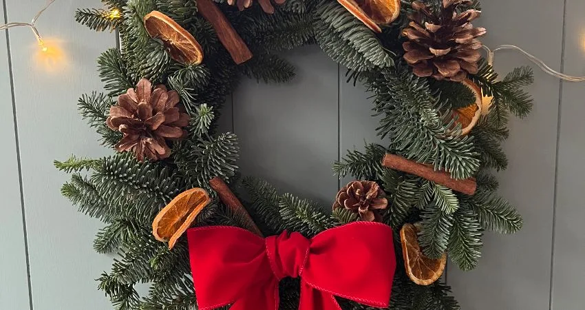Christmas Wreath Workshop at Casemates Studios Café