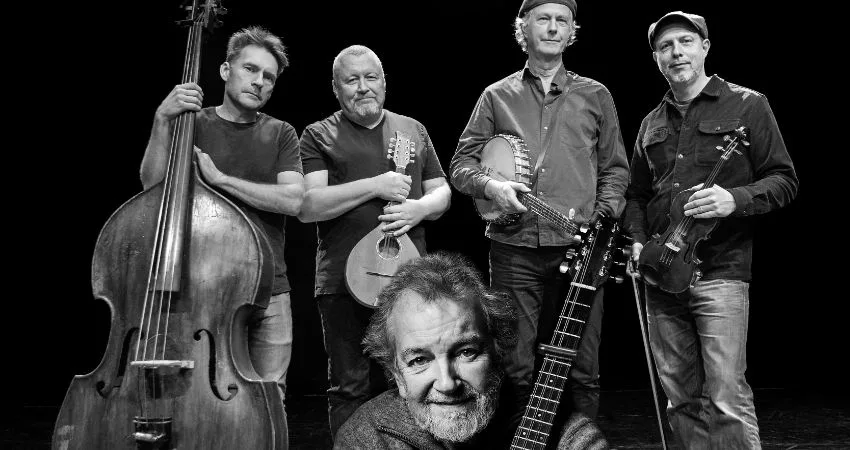 Andy Irvine with Quilty