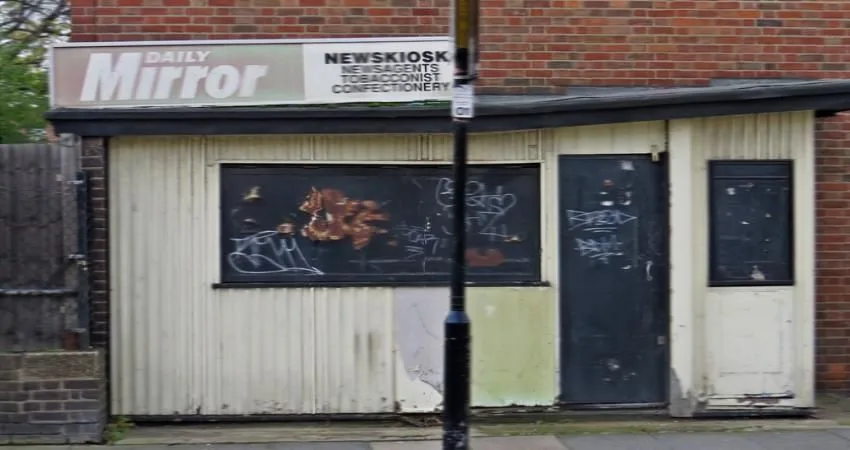 Minories to Poplar Guided Walk with Derelict London Author Paul Talling at Goodman's Field (a JD Wetherspoon public house)