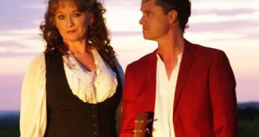 SoundBox Spring Thing presents: Kathryn Roberts & Sean Lakeman at St Mary's Creative Space