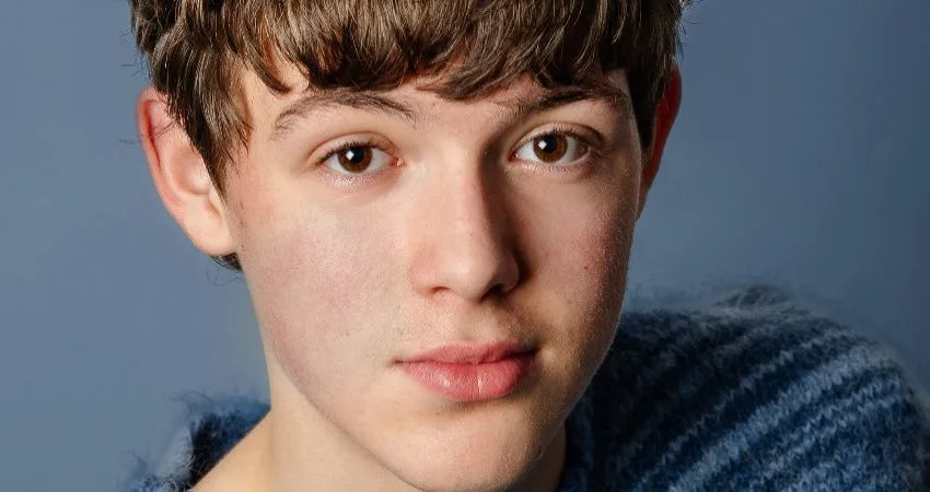 ACTING WITH OLIVER SAVELL (AGES: 12-16) at Peter Froggatt Centre (Queen's University)
