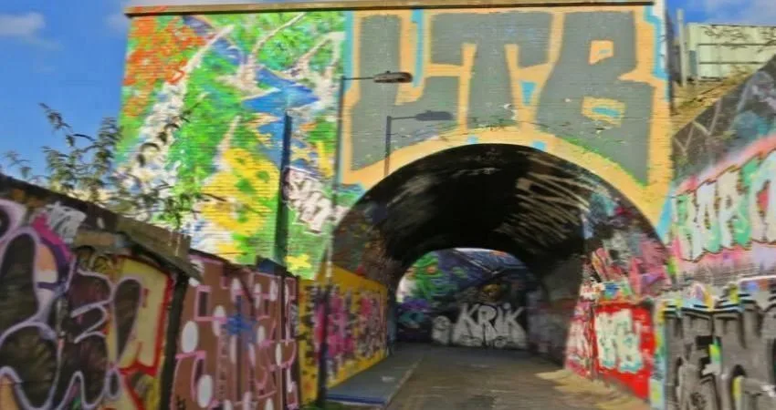Whitechapel & Bethnal Green Guided Walking Tour with Paul Talling (author of Derelict London)