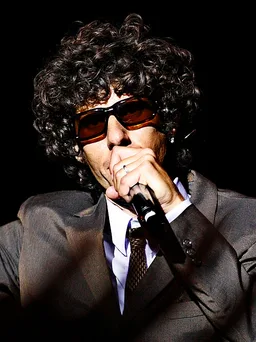 Mike D