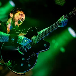 Ricky Warwick