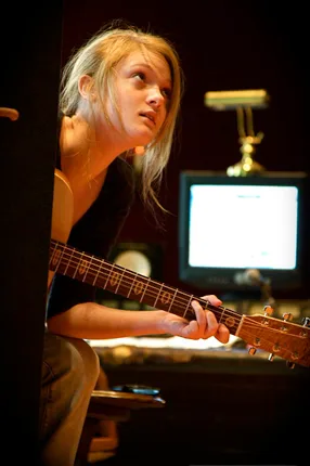 Steph Fraser @ Chambers East