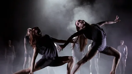 Watch US Dance