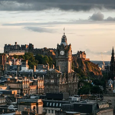 Edinburgh Highlights Audio Tour: Iconic Landmarks