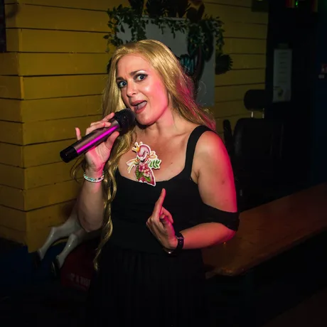 BENI BANGERS with Live Singers @ The Benidorm Bar, Liverpool
