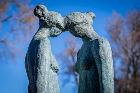 Sculpture exhibition in Avebury Manor Garden