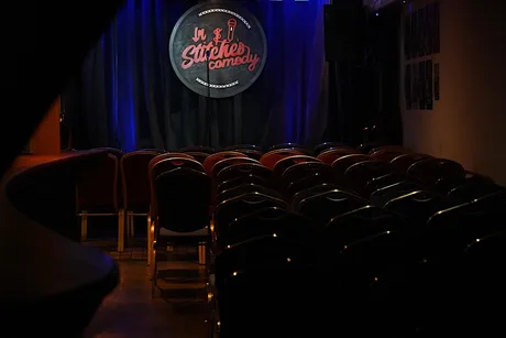 In Stitches Comedy Club: Fri & Sat 7pm - Early & 9:00pm Late show