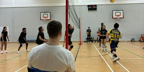 Proud Sports Wednesday London Bridge Volleyball