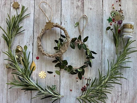 Mini Christmas Wreath ornaments workshop