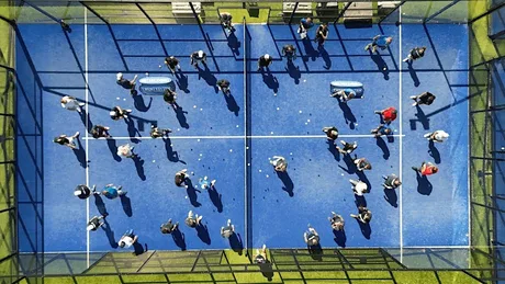Padel Networking Event Hull