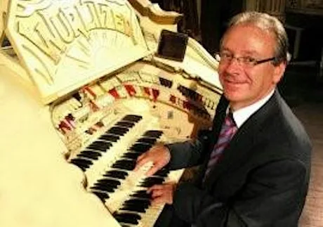 Organ Concert with Phil Kelsall