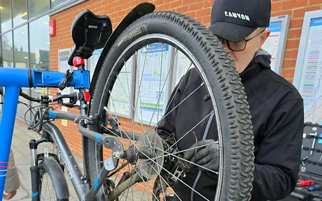 FREE Dr Bike Surgery at Wokingham train station