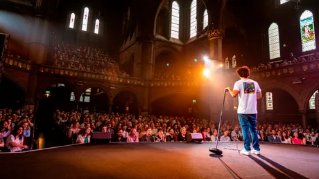 Live At the Chapel with Henning Wehn