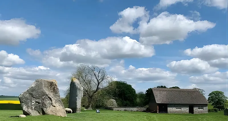 From London: Stonehenge & the Stone Circles of Avebury