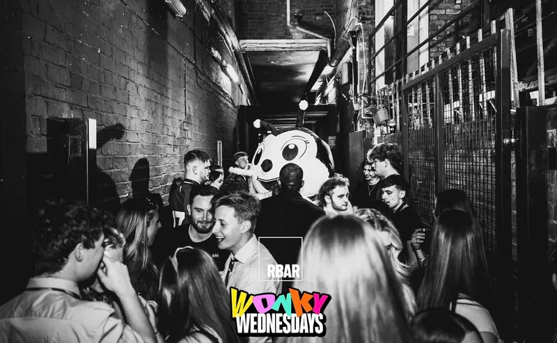 ✭ WonKy Wednesday's ✭ We’re back a week early.. you’re welcome! ✭ with Drinks From £1! ✭ @ R/Bar ✭