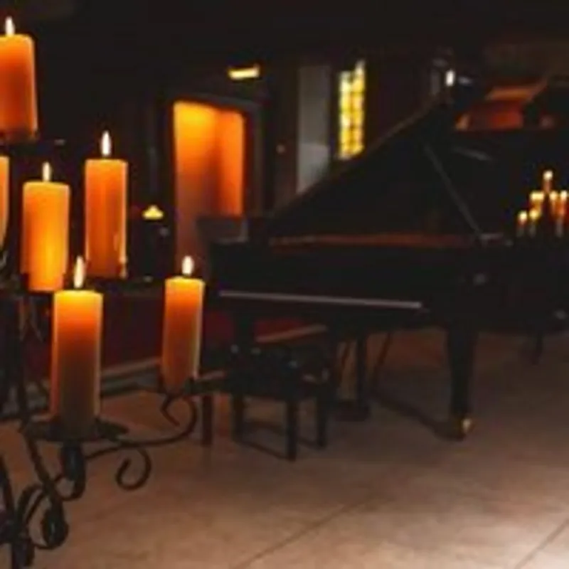 Tchaikovsky Piano Concerto by Candlelight (8pm)