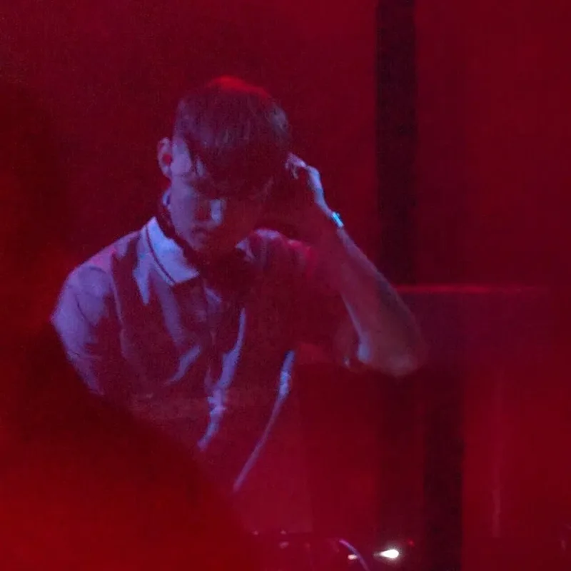 Ewan Farrell (All Night along)