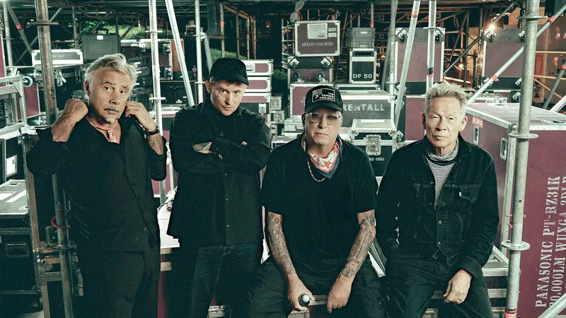 Sex Pistols feat. Frank Carter: 50 Years of Punk