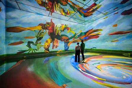 Frameless Immersive Art Experience for Two Adults and Two Children