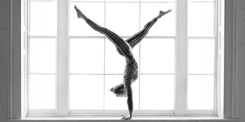 Beginner/Improver Handstands with Verity B.