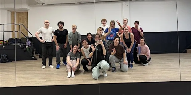 BEGINNER Shuffle Dance Class in Bristol