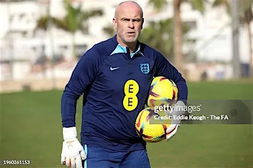 FREE GOALKEEPER SESSION IN MANSFIELD WITH ENGLAND GK COACH TONY ELLIOT