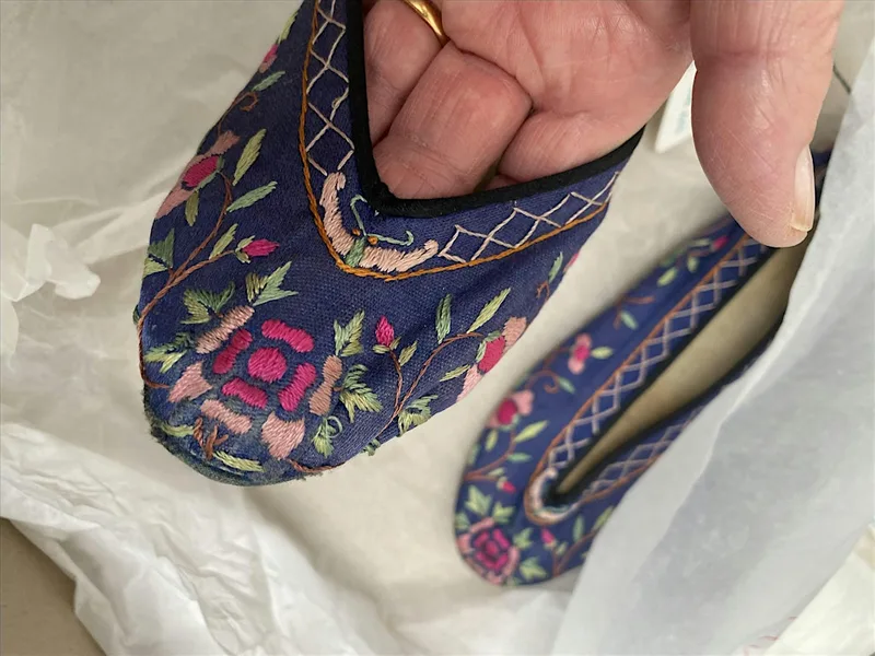 Workshop: Embroidered Shoes