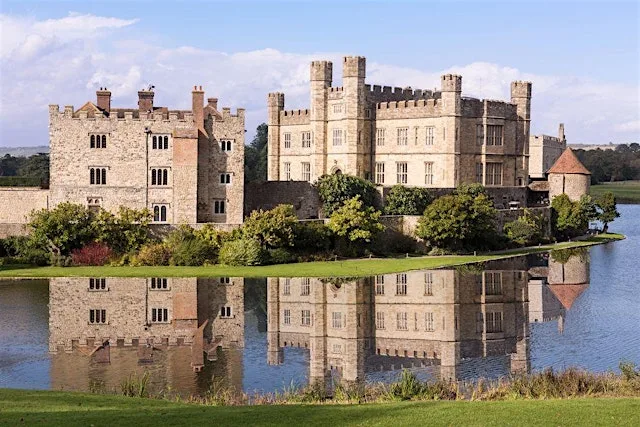 Day Trip: Leeds Castle • Canterbury • White Cliffs of Dover