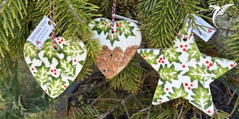 Paint Your Own Christmas Decorations | Paentiwch Eich Addurniadau Nadolig