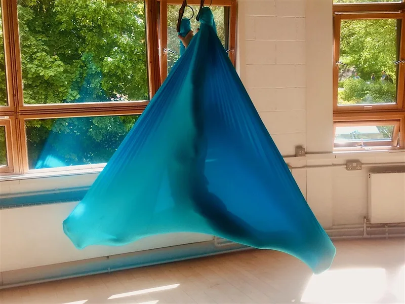 Aerial Yoga Workshop Edinburgh, Sat 31st October, 9.15-10.45am
