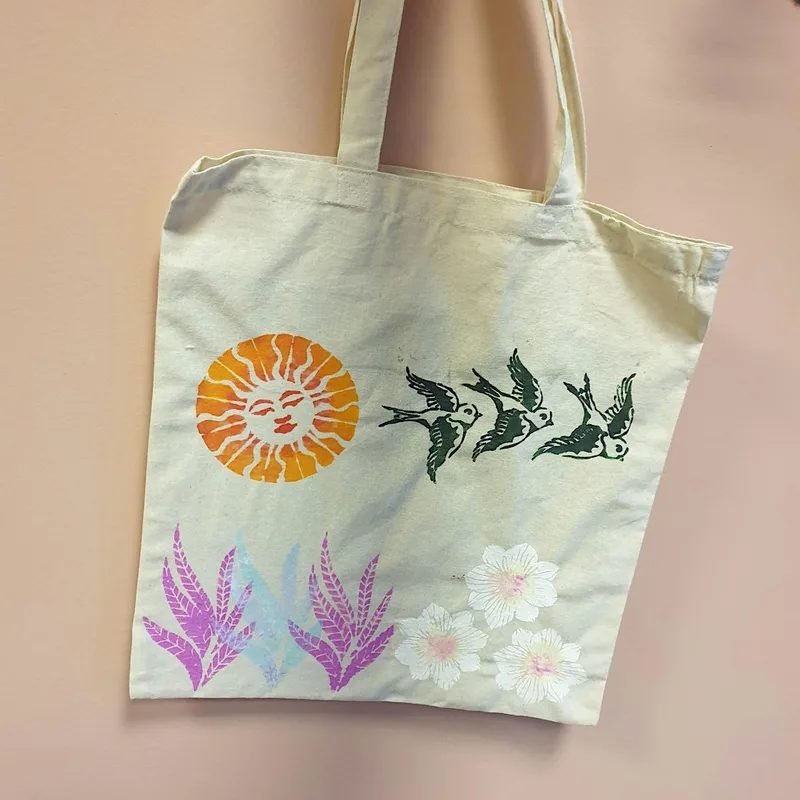 Stencilled Tote Bags - Community Craft