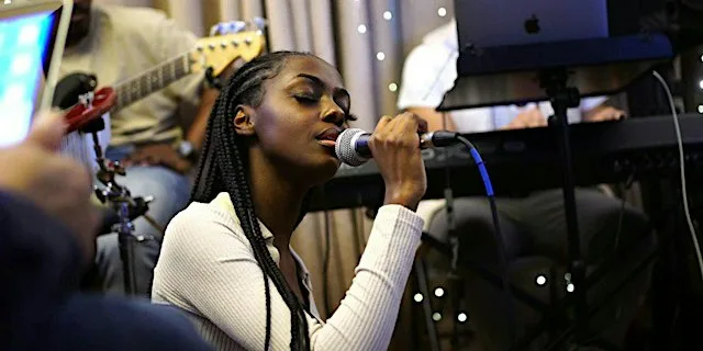 Crowd Worship - Worship as a Way of Living: Part 1 - Abide