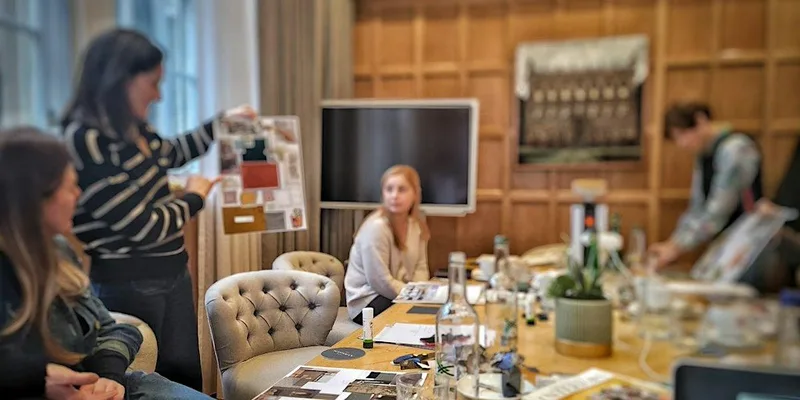 Interior Design Masterclass with Lunch (layouts + lighting + presentation)