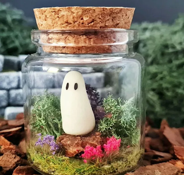 Make It Mondays! - Adopt a Ghost!